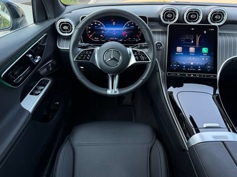 Used 2026 Mercedes-Benz GLC 300 4MATIC image 12