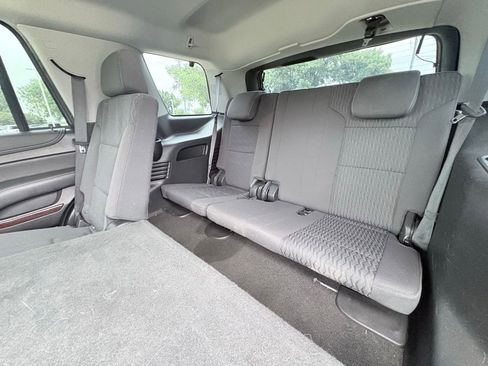 Used 2018 GMC Yukon SLE w/ SLE Value Package AWD/4WD image 8