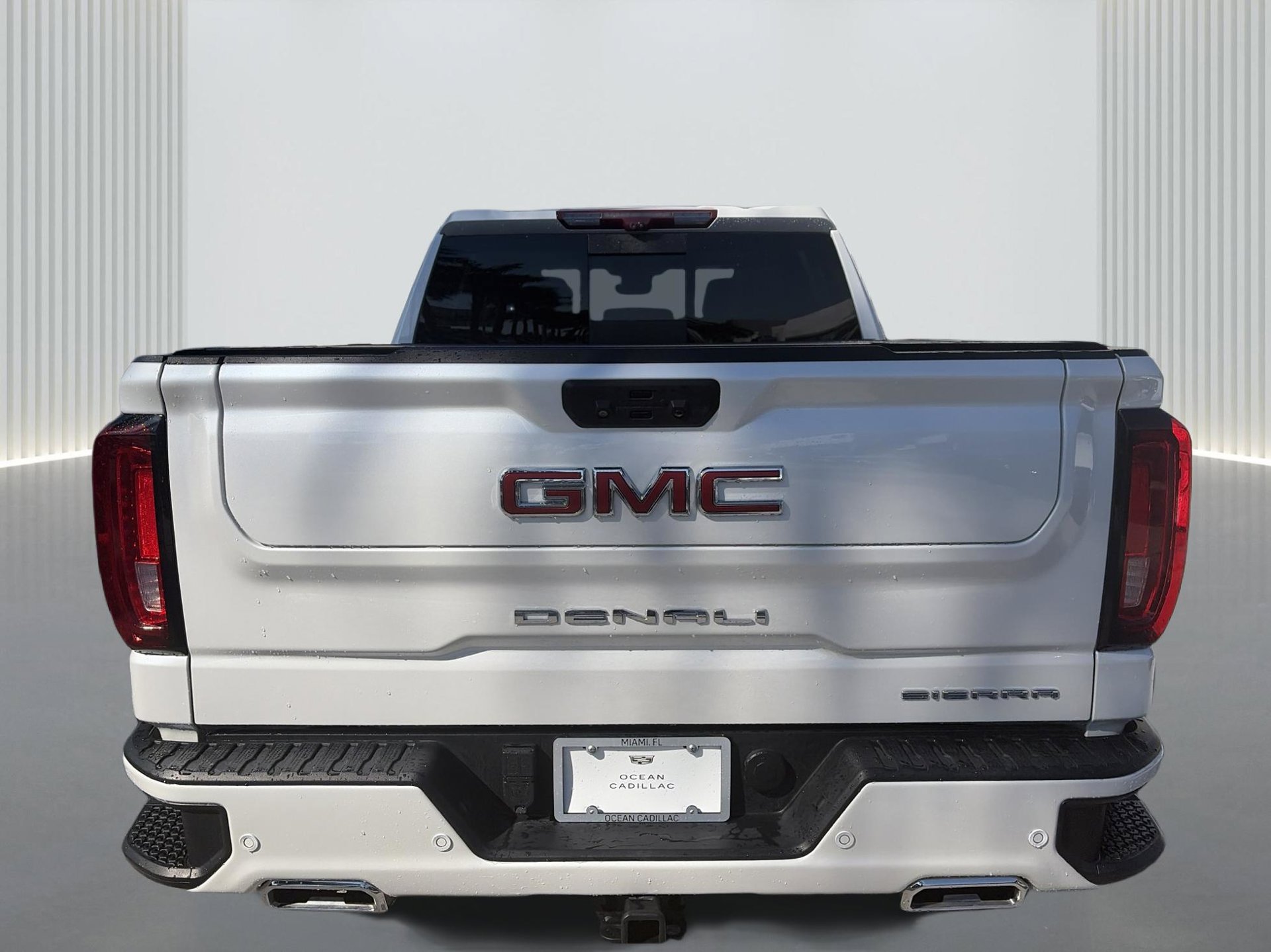 Used 2023 GMC Sierra 1500 Denali w/ Denali Reserve Package AWD/4WD image 4