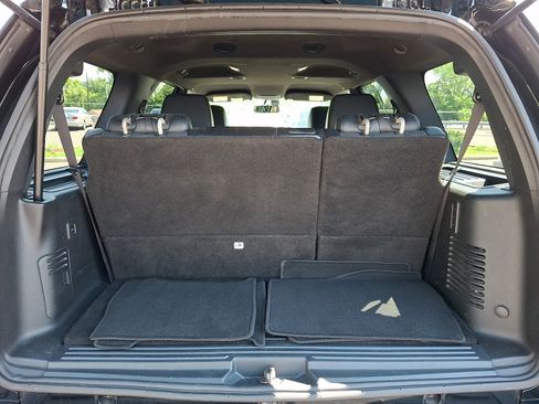 Used 2017 Ford Expedition Limited AWD/4WD image 30