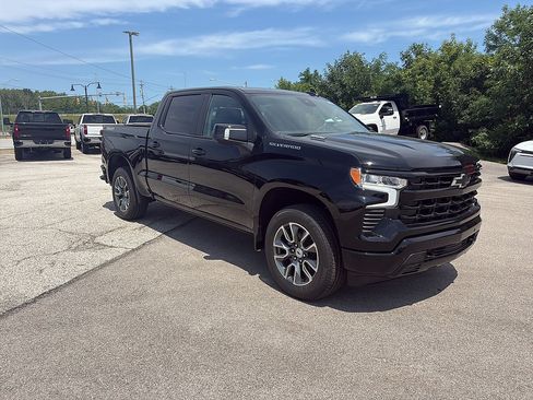 New 2026 Chevrolet Silverado 1500 RST w/ RST All Star Premium Package AWD/4WD image 8