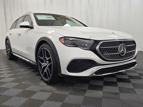 New 2025 Mercedes-Benz E 450 4MATIC All-Terrain Wagon image 8