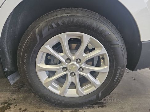 Used 2020 Chevrolet Equinox LS FWD image 31