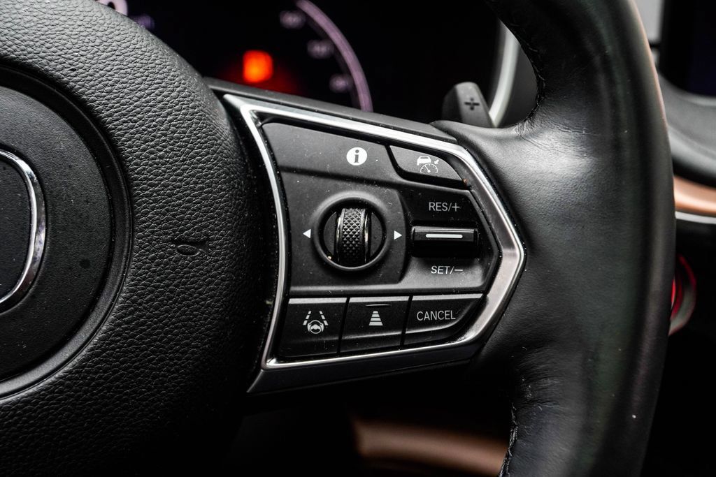 Used 2024 Acura MDX w/ Technology Package FWD image 32