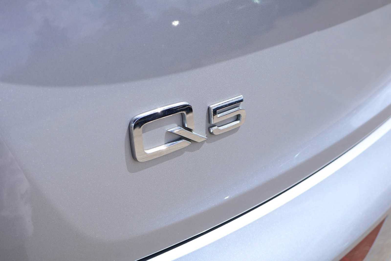 Used 2020 Audi Q5 2.0T Premium w/ Convenience Package AWD/4WD image 7