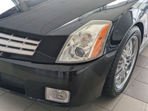 Used 2004 Cadillac XLR image 9