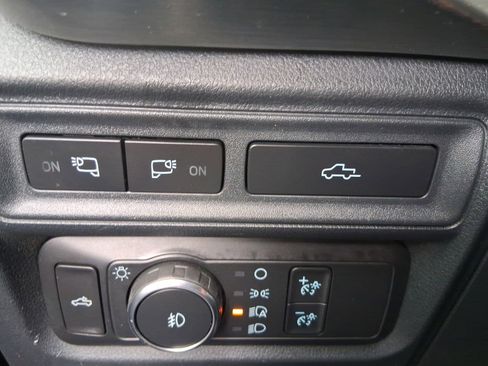 Used 2021 Ford F150 Lariat RWD image 30