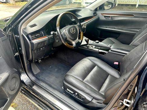 Used 2015 Lexus ES 350 image 18