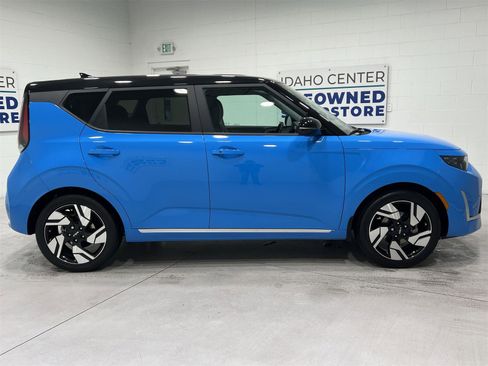 Used 2023 Kia Soul GT-Line image 9