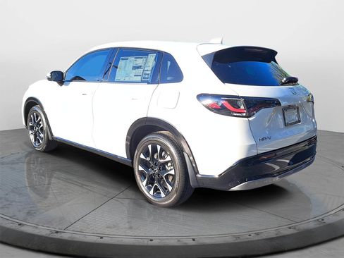 New 2026 Honda HR-V EX-L image 4