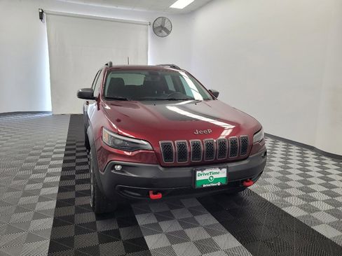 Used 2019 Jeep Cherokee Trailhawk AWD/4WD image 14