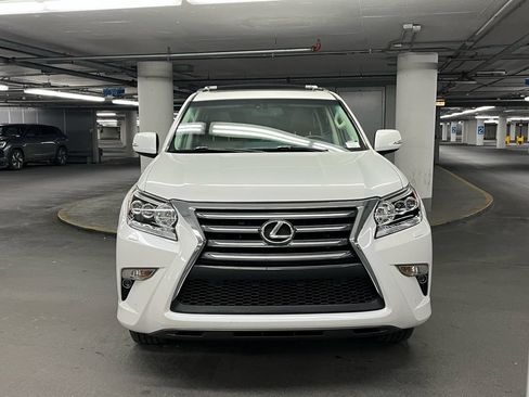 Used 2014 Lexus GX 460 w/ Premium Package AWD/4WD image 35