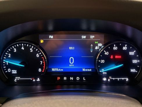 Used 2022 Ford Explorer XLT image 17