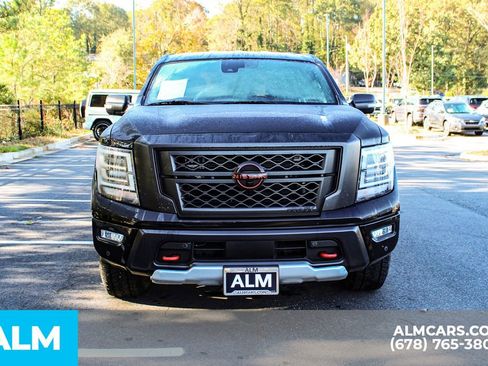 Used 2023 Nissan Titan PRO-4X w/ Pro-4x Convenience Package image 10