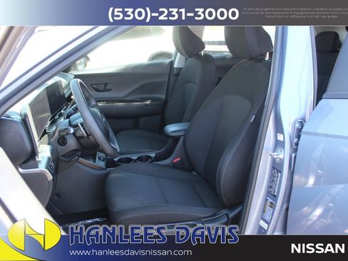 Used 2024 Hyundai Kona SE FWD image 12