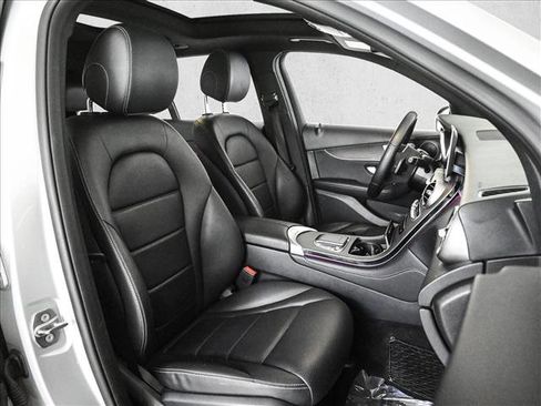 Certified 2020 Mercedes-Benz GLC 300 4MATIC image 23