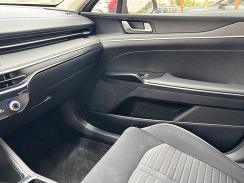 Certified 2025 Kia K5 LXS FWD image 19
