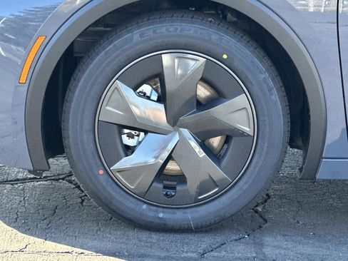 New 2026 Toyota Prius Plug-In Hybrid FWD image 8