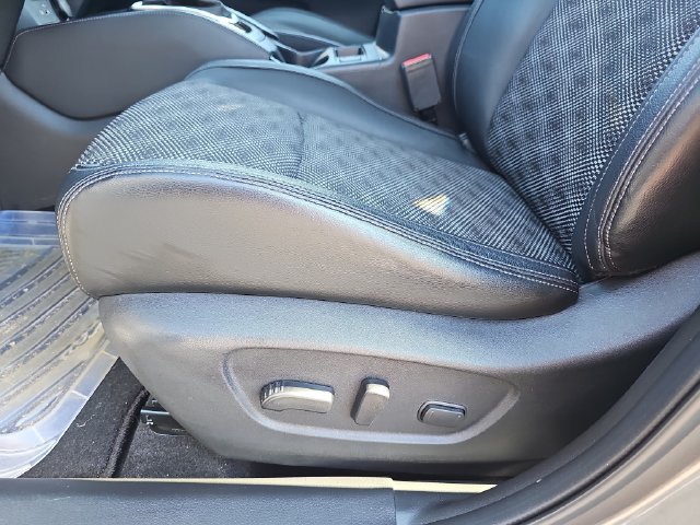 Used 2020 Nissan Rogue Sport SV w/ Technology Package FWD image 16