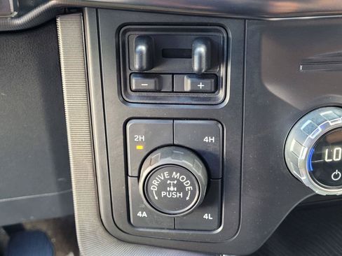 Used 2021 Ford F150 Platinum w/ Equipment Group 701A High AWD/4WD image 14