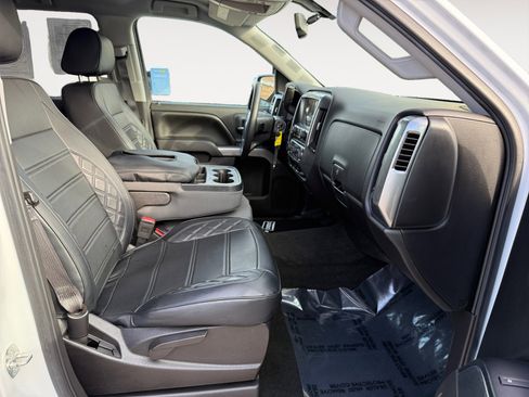 Used 2017 Chevrolet Silverado 1500 LT w/ All Star Edition image 19