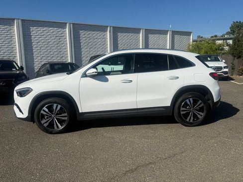 Used 2025 Mercedes-Benz GLA 250 image 2