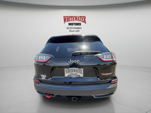 Used 2019 Jeep Cherokee Trailhawk w/ Comfort/Convenience Group AWD/4WD image 5