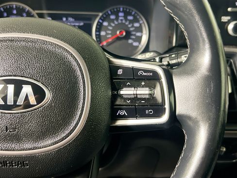 Used 2021 Kia Sorento S w/ Panoramic Sunroof Package FWD image 19