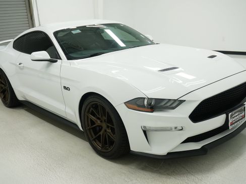 Used 2019 Ford Mustang GT w/ GT Performance Package RWD image 3