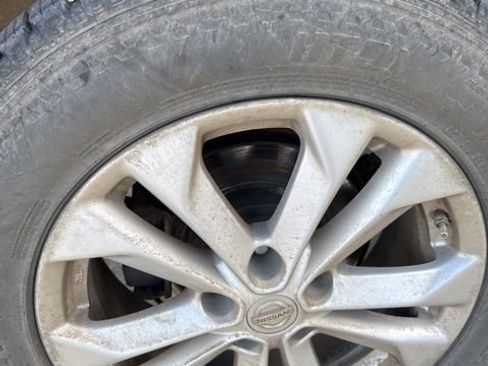 Used 2014 Nissan Rogue SV w/ SV Premium Package image 30