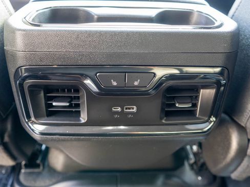Used 2022 GMC Sierra 1500 AT4 w/ AT4 Premium Package AWD/4WD image 14