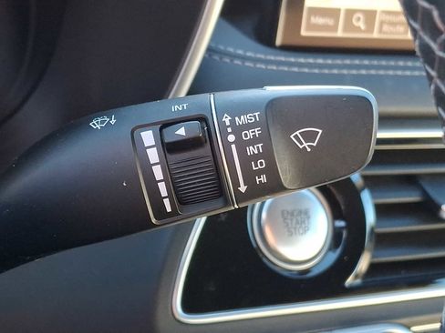 Used 2023 Genesis G70 2.0T image 21