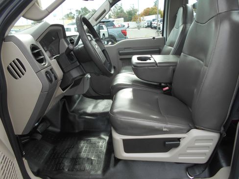 Used 2009 Ford F350 2WD Regular Cab Super Duty image 5