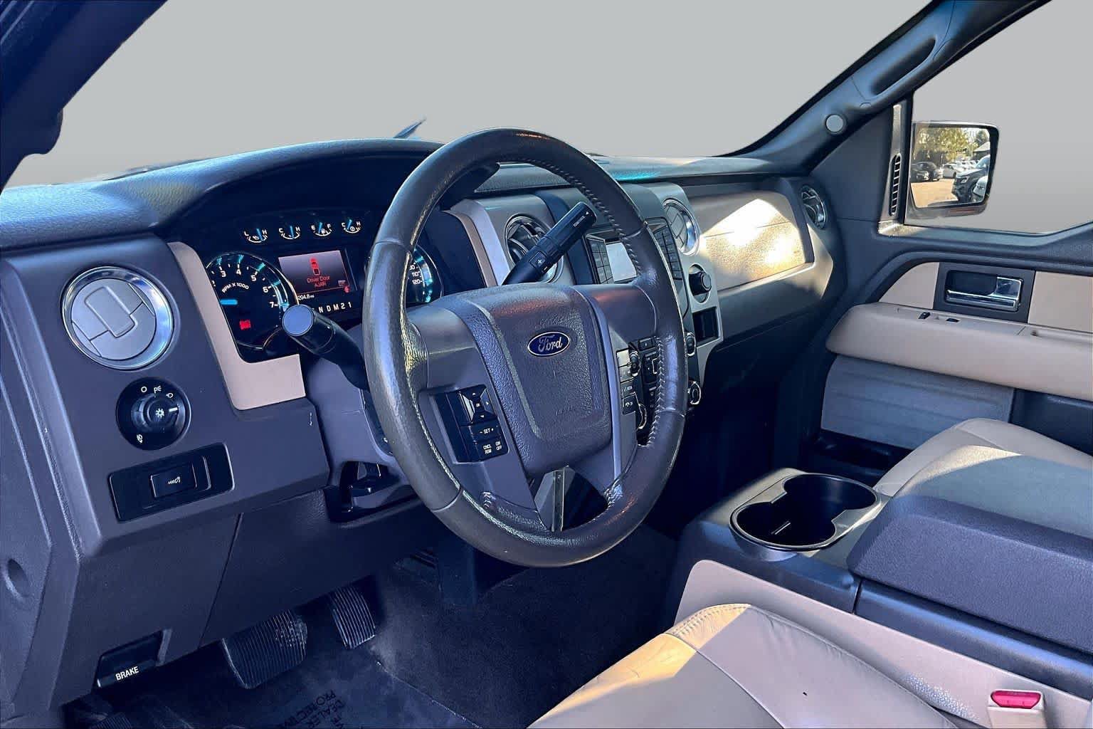 Used 2014 Ford F150 XLT w/ Equipment Group 302A Luxury AWD/4WD image 17