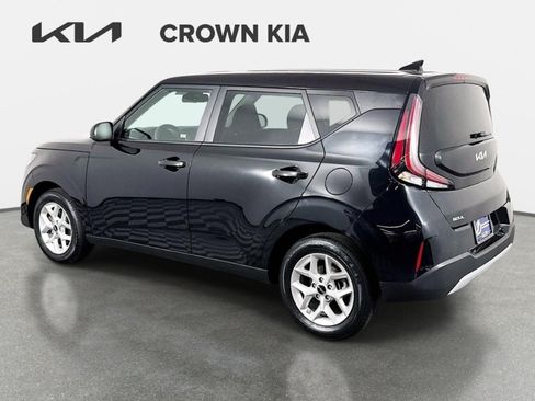Certified 2025 Kia Soul LX w/ LX Technology Package FWD image 7