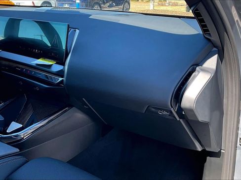 Used 2025 BMW X3 xDrive30i w/ Convenience Package image 19