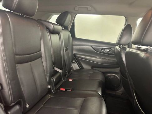 Used 2018 Nissan Rogue SL FWD image 14