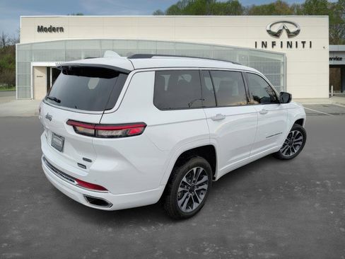 Used 2021 Jeep Grand Cherokee L Overland w/ Luxury Tech Group IV image 4