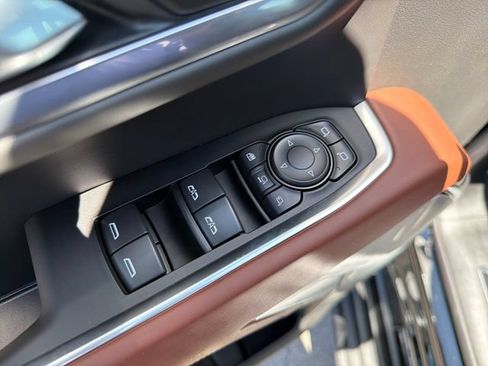 New 2026 GMC Sierra 2500 Denali Ultimate AWD/4WD image 17