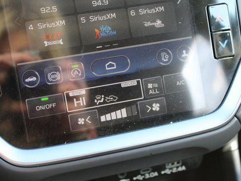 Certified 2025 Subaru Crosstrek 2.0i Premium image 21