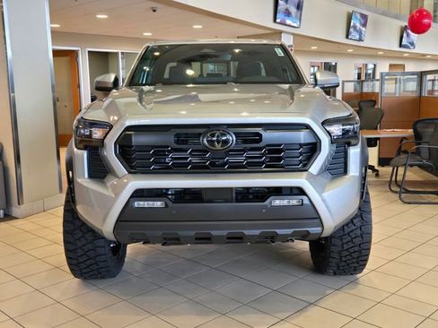 New 2026 Toyota Tacoma TRD Off-Road w/ TRD Off Road Upgrade Package AWD/4WD image 2