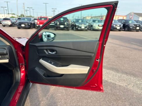 Used 2024 Honda Accord EX image 33