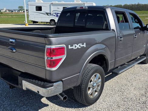 Used 2014 Ford F150 Lariat w/ Lariat Chrome Package image 3