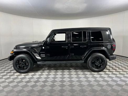 Used 2020 Jeep Wrangler Unlimited Sahara image 9