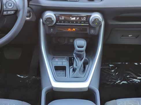 Used 2023 Toyota RAV4 XLE w/ Convenience Package FWD image 18