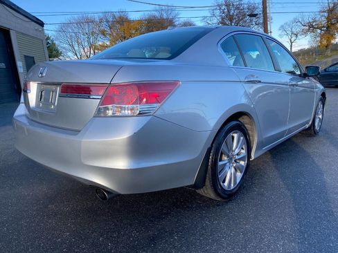 Used 2011 Honda Accord EX-L image 3