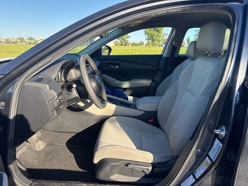 Used 2025 Honda Accord LX image 13