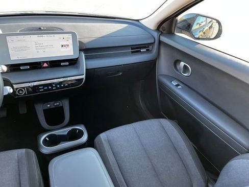 Used 2024 Hyundai Ioniq 5 SE image 11