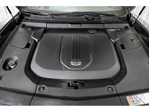 Used 2023 Cadillac Lyriq 2WD image 51