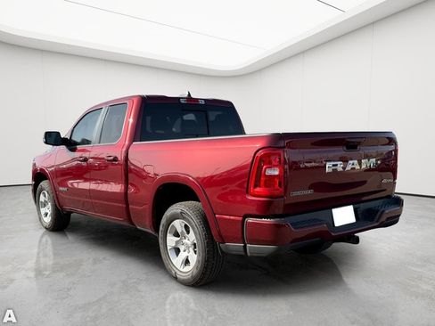 Used 2025 RAM 1500 Big Horn AWD/4WD image 4